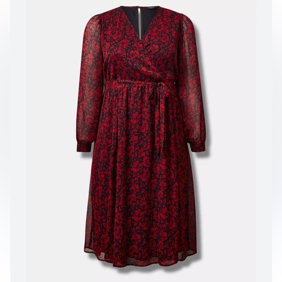 Torrid Midi Crinkle Chiffon
Surplice Balloon Sleeve Dress Sz 2 - Picture 2 of 4